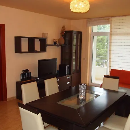 Апартамент Stylish Two Bedroom Слънчев бряг
