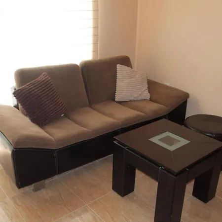 Апартамент Stylish Two Bedroom
